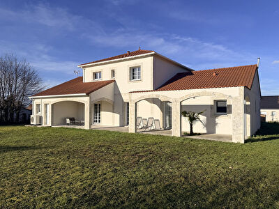 Maison Saint Victor 6 pièces