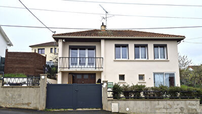 Maison Montlucon 2 Chambres 105 m2