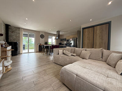 Maison 154m2 Villebret rénovée avec piscine