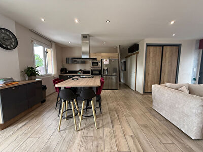 Maison 154m2 Villebret rénovée avec piscine