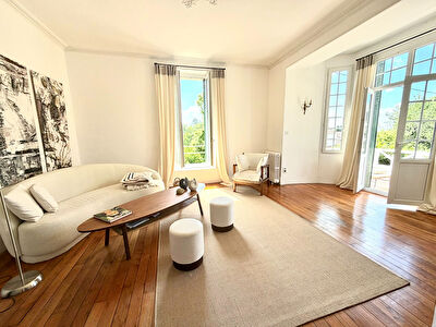 Maison Neris Les Bains 7 pièce(s) 136 m2