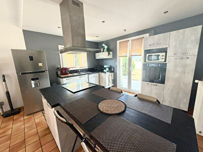 Maison Domerat 4 pièce(s) 117.5 m2