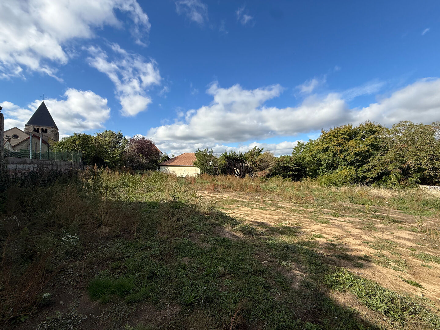 Terrain 918 m² · à Désertines · 918 m² · 34 000 €