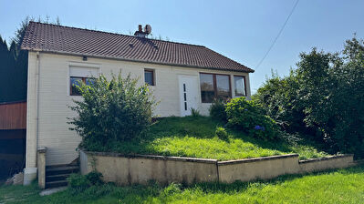 SAINT MAURICE SUR MOSELLE - MAISON AVEC JARDIN