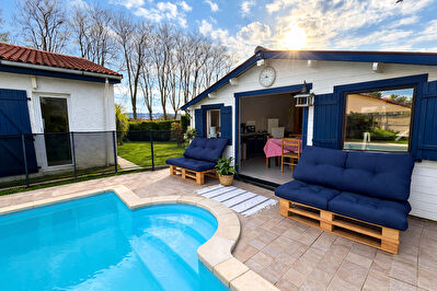 Maison de plain-pied 4 pièces 80 m² avec piscine PEYREHORADE