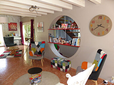 Villa d'architecte de 7 pièces et ses 2 gîtes, sur un parc de 3 200 m², HINX