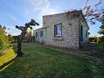 Maison de 83 m² sur un parc de 1590 m².