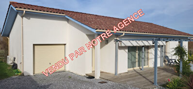 Maison contemporaine de plain pied, 4 pièces 95 m² sur 600 m², CAGNOTTE