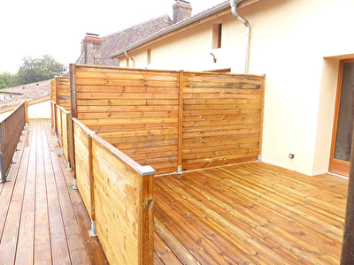 Appartement en duplex de 3 pièces 60 m², POUILLON centre bourg