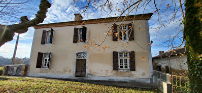Maison de maître, 12 pièces et ses dépendances sur terrain de 5200 m², secteur HABAS