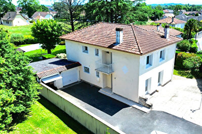 Maison Artix 8 pièces 190 m2