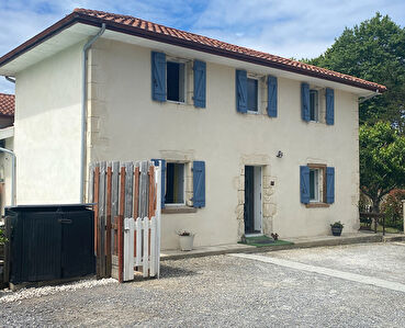 Maison de pays, 5 pièces 140 m², sur terrain de 1000 m² HEUGAS