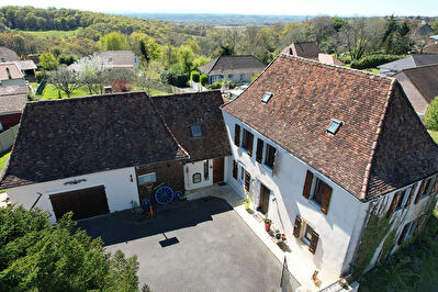 Maison Béarnaise de 183 m² sur un parc de 1635 m².