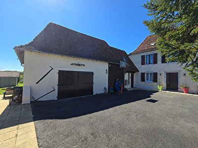 Maison Béarnaise de 183 m² sur un parc de 1635 m².