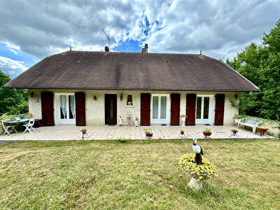 Maison Néo-Béarnaise sur sous-sol total 5 pièces 137 m² ORTHEZ