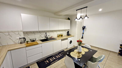 Appartement en triplex 5 pièces 163 m² centre ORTHEZ
