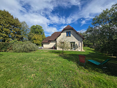 Maison de 140 m² sur un terrain de 835 m².