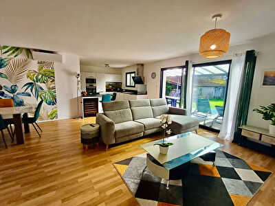 Maison contemporaine de plain-pied 5 pièces 109 m² sur PEYREHORADE