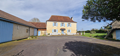 Propriété Béarnaise de 196 m² sur un parc de 3 328 m².