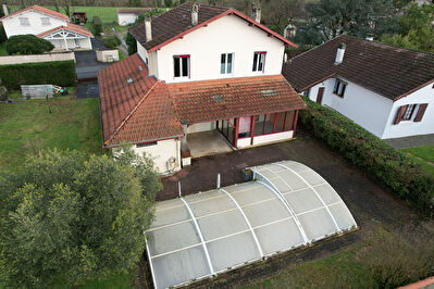 Maison 6 pièces de 153 m² sur un terrain de 770 m²