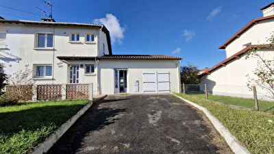 Maison 5 pièces 113 m² avec garage et jardin proche centre ORTHEZ