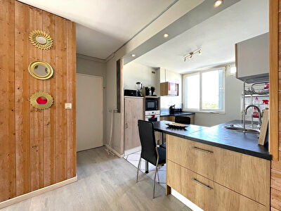 Appartement Mourenx 4 pièces 76 m²