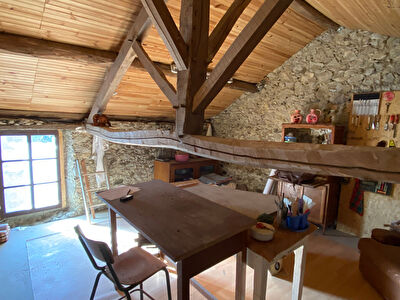 Maison Béarnaise de 5 pièces et son studio attenant sur 700 m² proche ORTHEZ