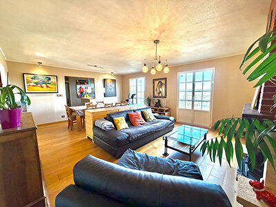 Maison Mourenx 7 pièces 145 m2