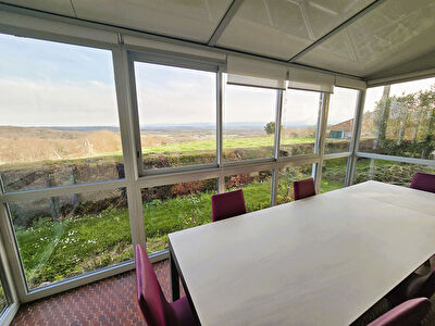 Maison de 99 m² sur un terrain de 1655 m².