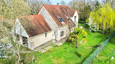 Villa Mourenx 6 pièces 154 m²