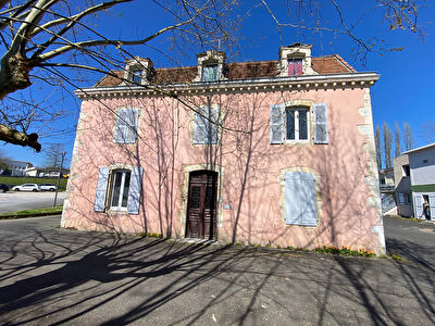 Appartement de 3 pièces 47 m², POUILLON centre bourg