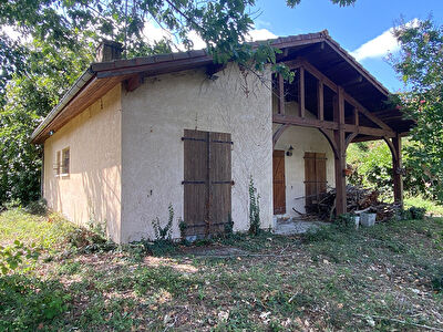 Villa landaise de plain pied, 4 pièces sur un terrain de 1166 m² SORT EN CHALOSSE