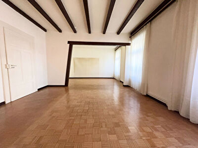 Grande maison familiale de 7 pièces, 192 m², avec dépendance et fort potentiel d'aménagement