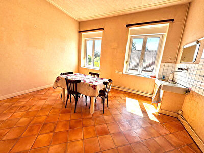 Grande maison familiale de 7 pièces, 192 m², avec dépendance et fort potentiel d'aménagement