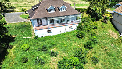 Maison Artix 10 pièces 220 m2
