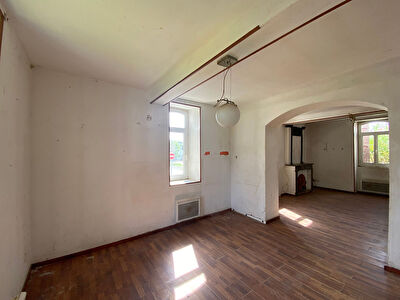 Maison de bourg, 5 pièces sur un terrain de 500 m², MIMBASTE