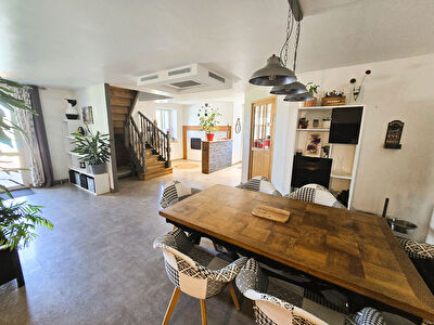 Maison de 198 m² sur un terrain de 1 500 m²