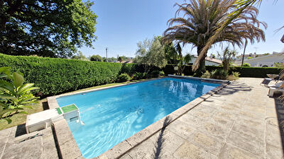 Maison de plain-pied 4 pièces 92 m² avec piscine, proche centre ORTHEZ