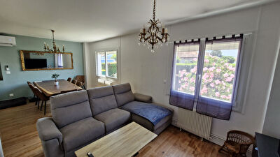 Maison de plain-pied rénovée 4 pièces 89 m² centre ORTHEZ