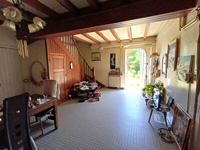 Maison ESCOS 7 pièces 161 m² 