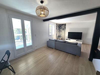 Maison 5 pièces de 130 m²  sur un terrain de 1310 m²
