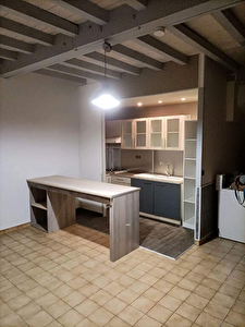 Appartement T4 en duplex 4 pièces 80 m² avec terrasse, centre Peyrehorade 