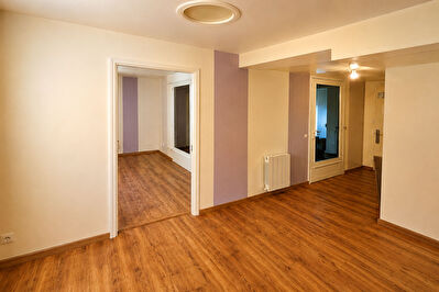 Appartement T4 en duplex 4 pièces 80 m² avec terrasse, centre Peyrehorade 