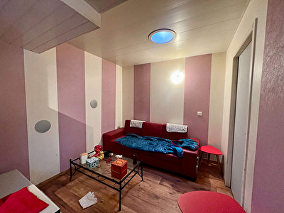 Appartement T4 en duplex 4 pièces 80 m² avec terrasse, centre Peyrehorade 