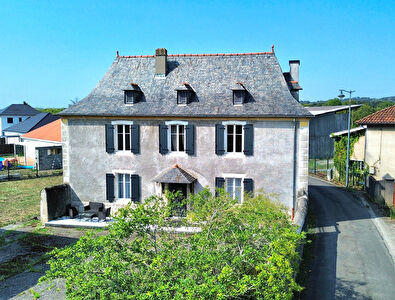 Maison Béarnaise Labastide-Cézéracq 7 pièces 177 m²