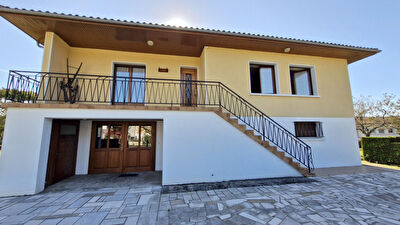 Maison SAUVETERRE DE BEARN 6 pièces 150 m²