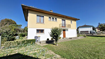 Maison SAUVETERRE DE BEARN 6 pièces 150 m²