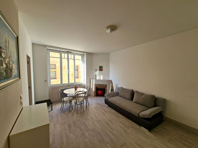 Studio meublé centre Orthez 1 pièce 27 m²