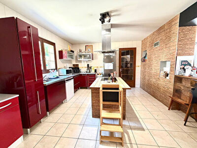 Maison Artix 7 pièces 140 m²